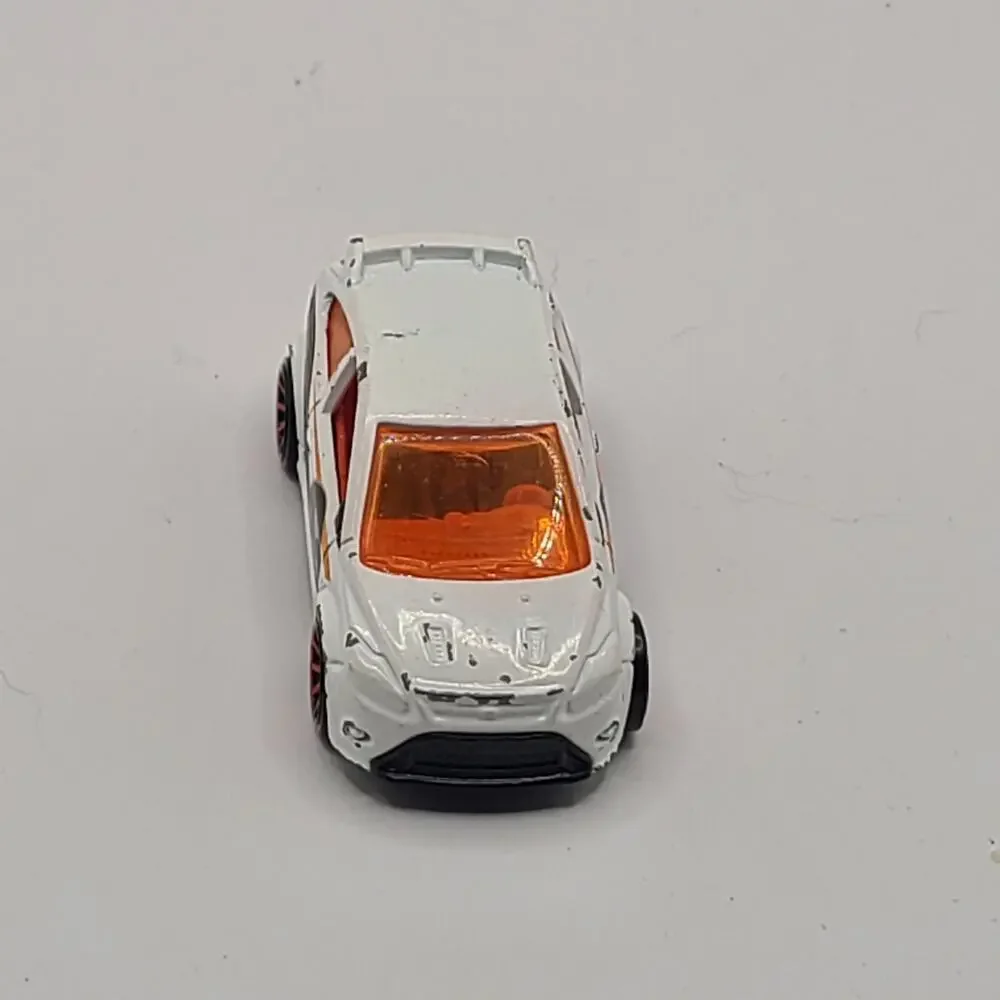 Hot Wheels~2010 Ford Focus RS HWTF White & Orange Toy Car